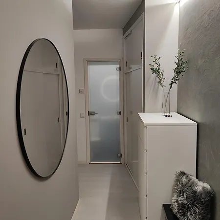 Tyylikaes Asunto Kalliossa Apartment Helsinki